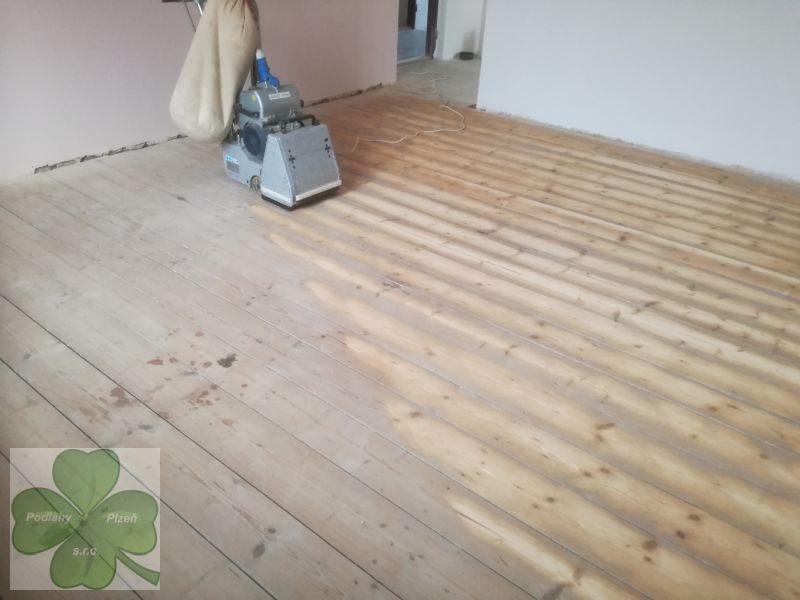 Rekonstrukce dřevěné podlahy 1